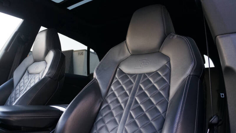 2021 Audi SQ8 4.0T quattro Premium Plus