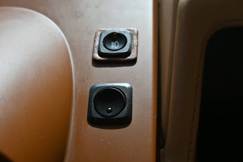 2003 HUMMER H2