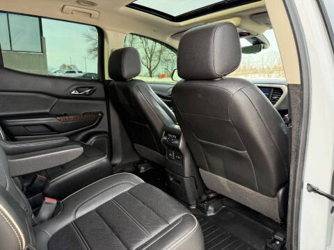 2020 GMC Acadia Denali