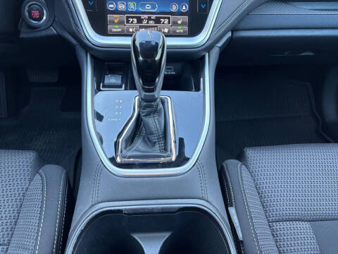 2024 Subaru Outback Premium