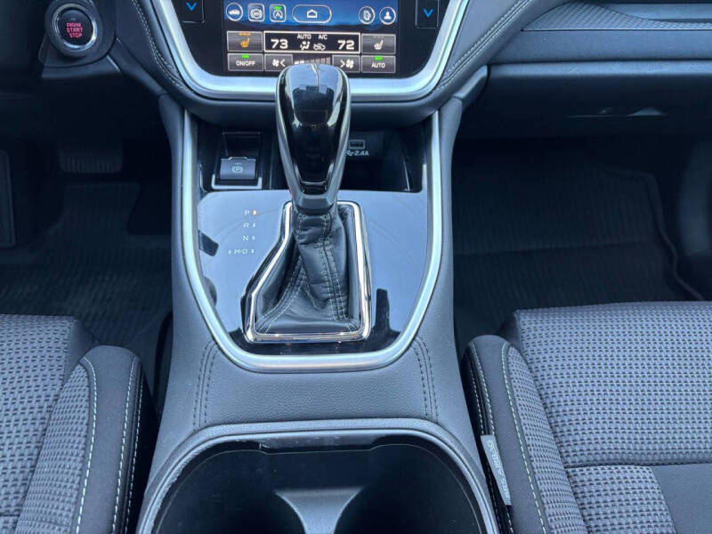 2024 Subaru Outback Premium