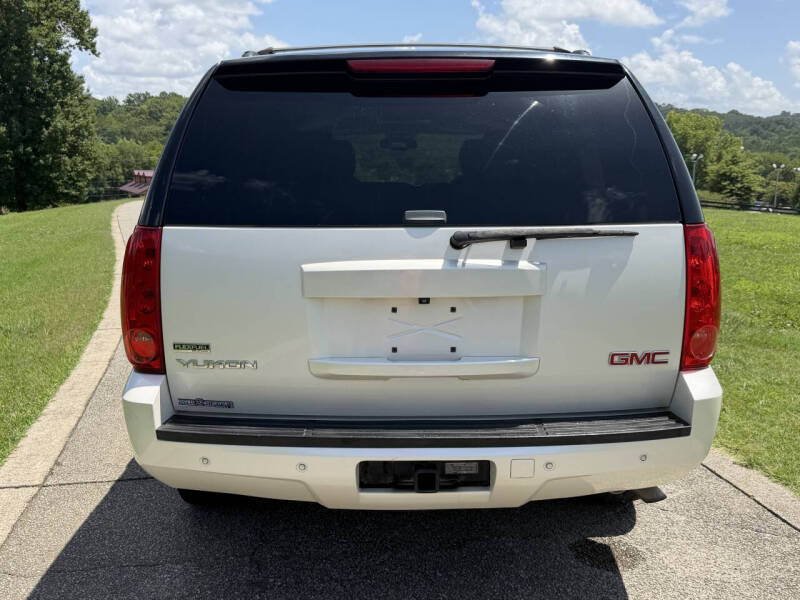 2011 GMC Yukon SLT