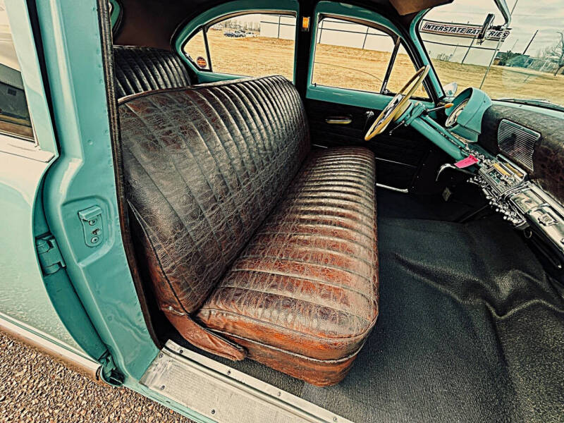 1952 Kaiser TRAVLER