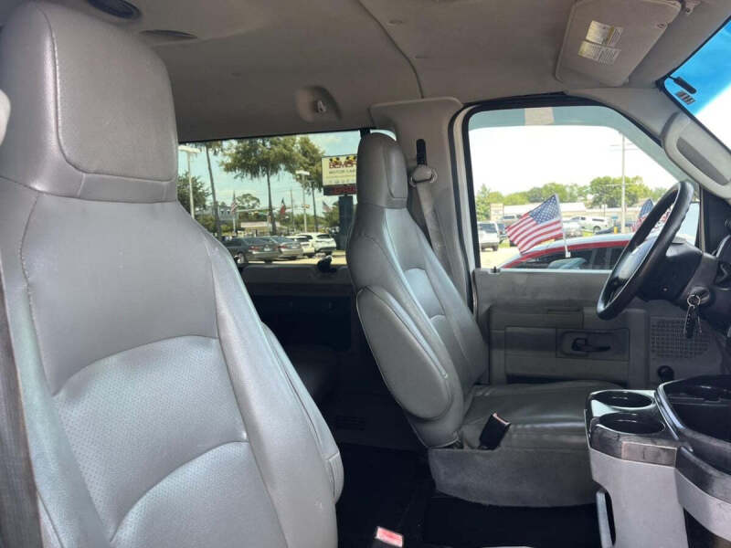 2012 Ford E-Series