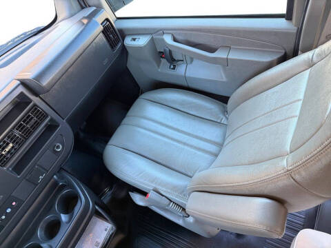 2020 Chevrolet Express 2500