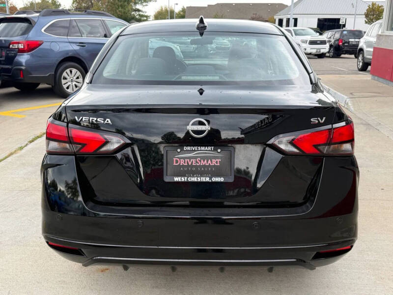 2023 Nissan Versa SV