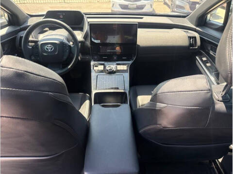 2023 Toyota bZ4X Limited