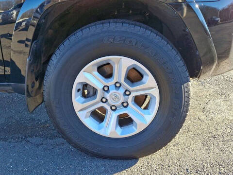 2024 Toyota 4Runner SR5