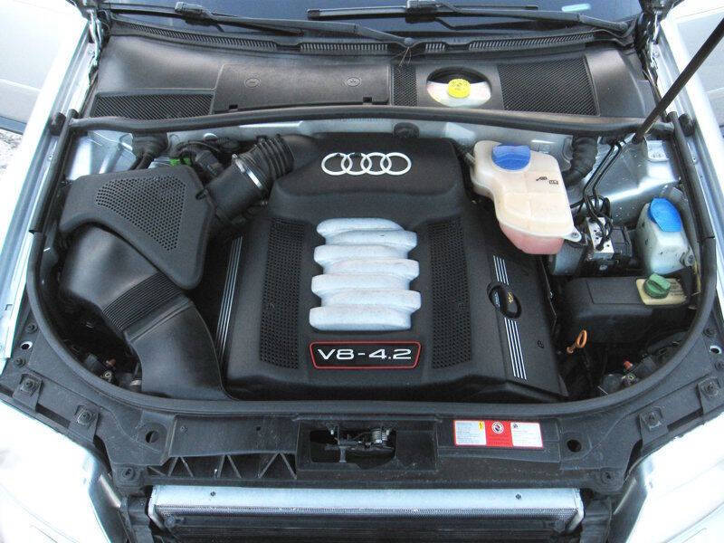 2003 Audi S6 Avant quattro