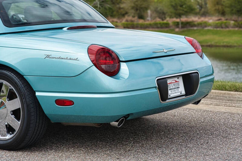 2002 Ford Thunderbird Deluxe