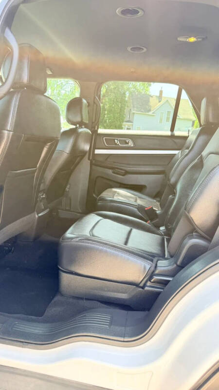 2016 Ford Explorer Sport