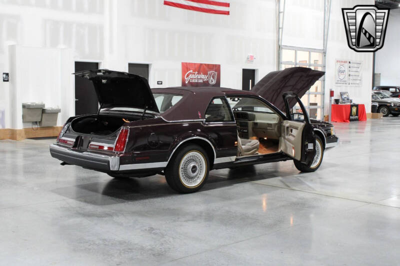 1988 Lincoln Mark VII Bill Blass