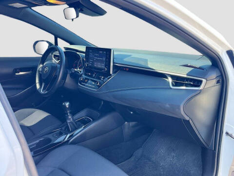 2022 Toyota Corolla Hatchback SE