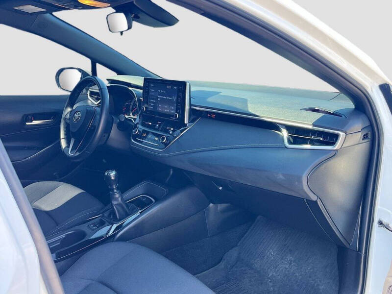 2022 Toyota Corolla Hatchback SE