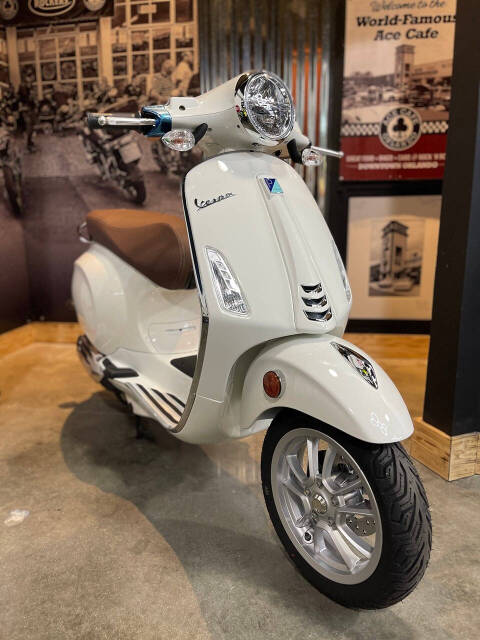 Vespa Primavera 50 Image