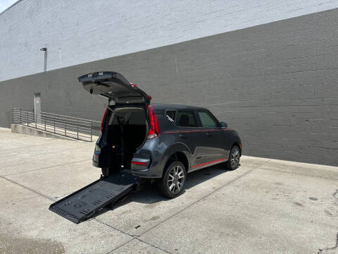 2022 Kia Soul GT-Line