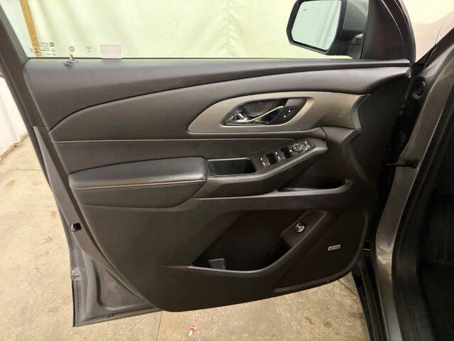 2021 Chevrolet Traverse LT Leather