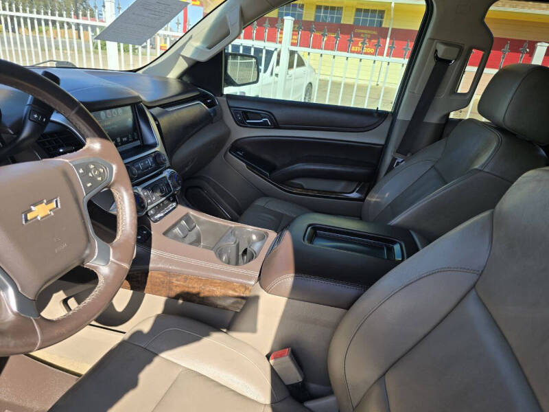 2017 Chevrolet Suburban LT