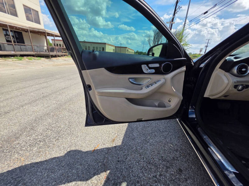 2015 Mercedes-Benz C-Class C 300