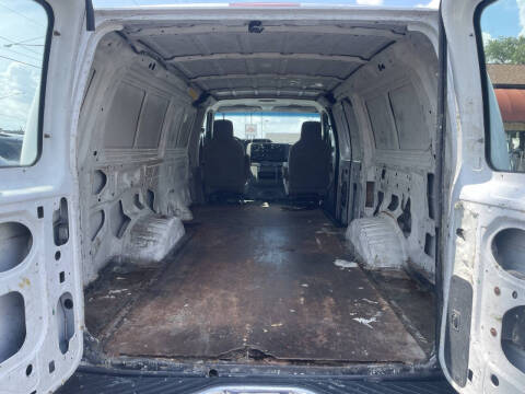 2010 Ford E-Series E-250