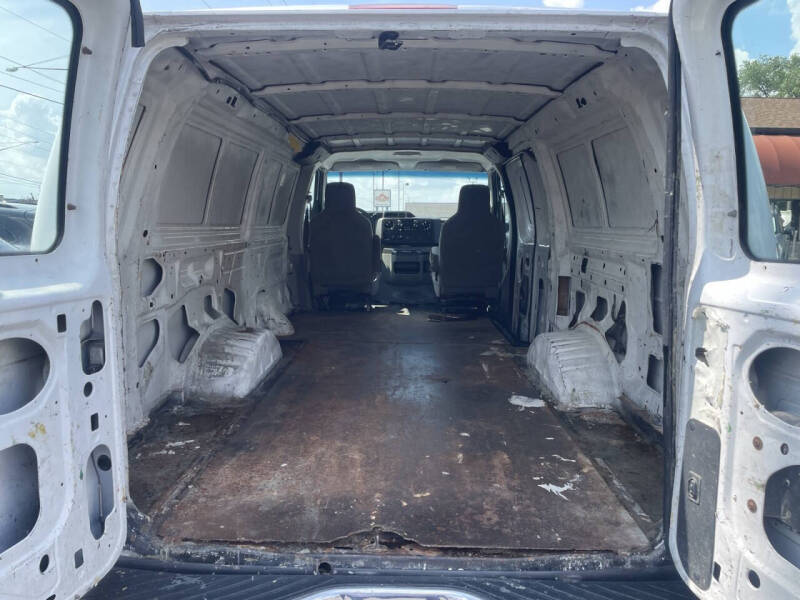 2010 Ford E-Series E-250