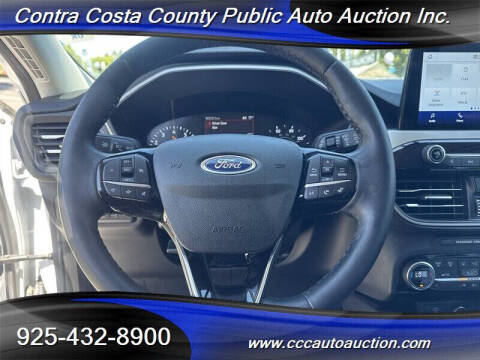 2021 Ford Escape SEL