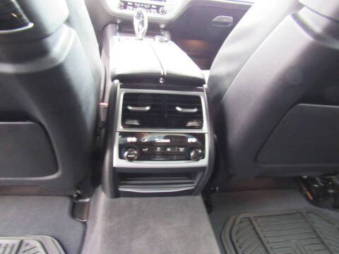 2019 BMW 7 Series 740i