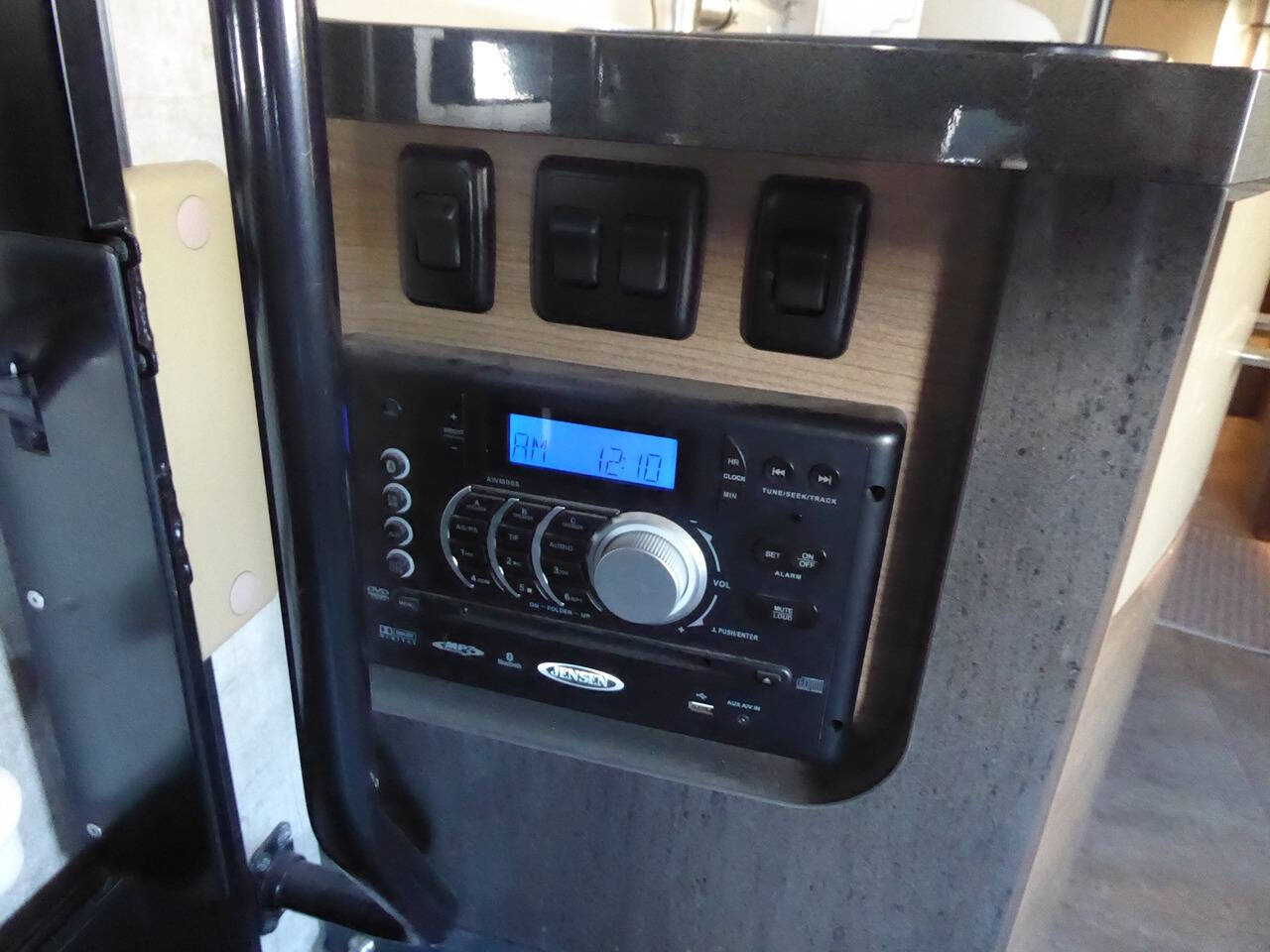 2015 Winnebago Navion for sale at Lakeshore Autos in Holland, MI