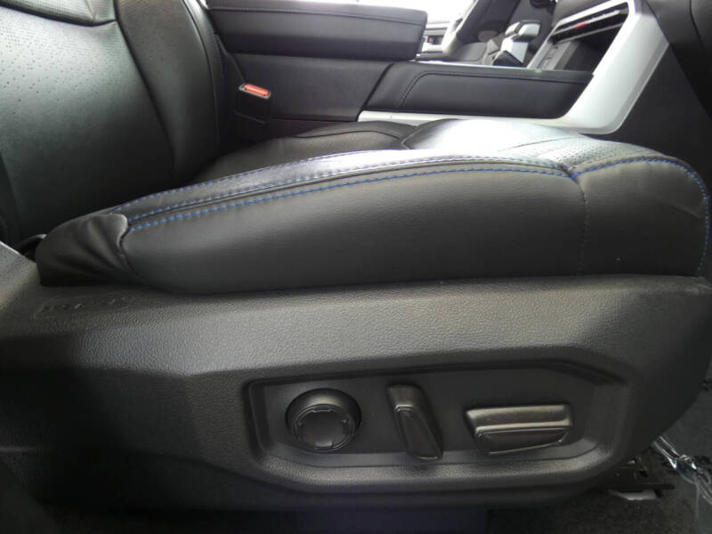 2024 Toyota Tundra Platinum HV