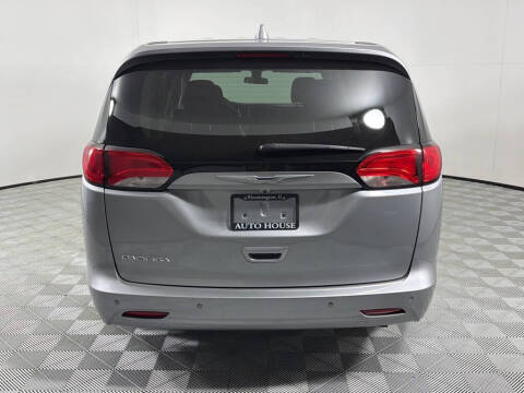 2018 Chrysler Pacifica LX