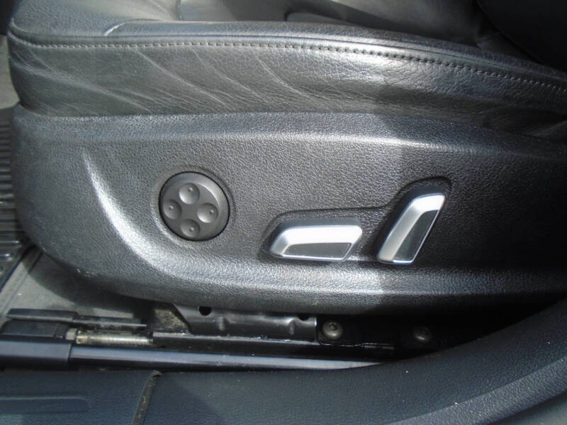 2015 Audi A4 2.0T quattro Premium Plus