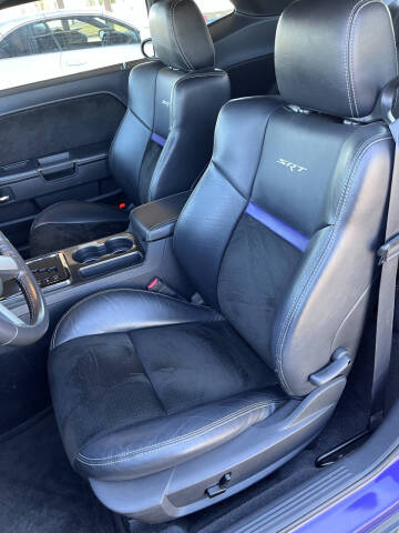 2010 Dodge Challenger SRT8