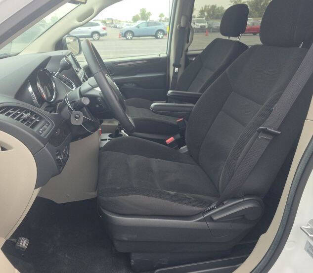 2017 Dodge Grand Caravan SE