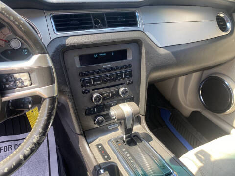 2010 Ford Mustang V6
