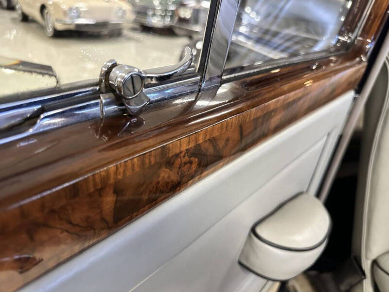 1954 Rolls-Royce Silver Dawn