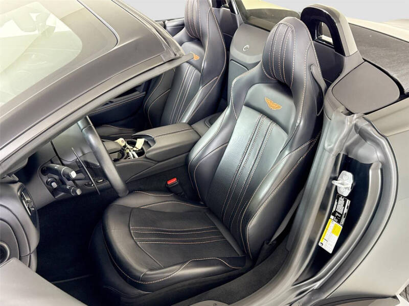 2022 Aston Martin Vantage