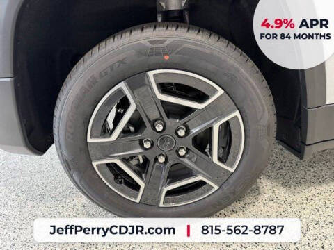 2026 Jeep Cherokee Laredo