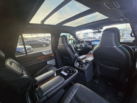 2022 Lincoln Navigator L Black Label