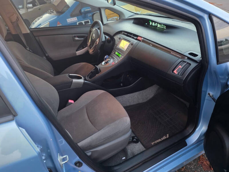 2012 Toyota Prius Plug-in Hybrid