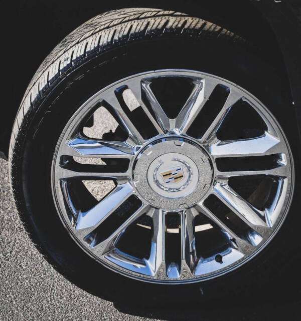 2011 Cadillac Escalade ESV Platinum Edition