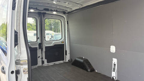 2023 Ford Transit 250