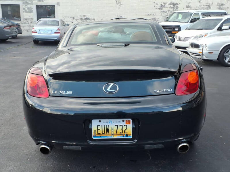 2005 Lexus SC 430