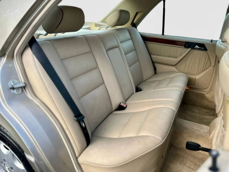 1994 Mercedes-Benz E-Class E 320