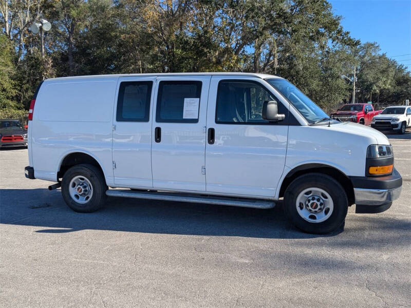 2024 GMC Savana 2500