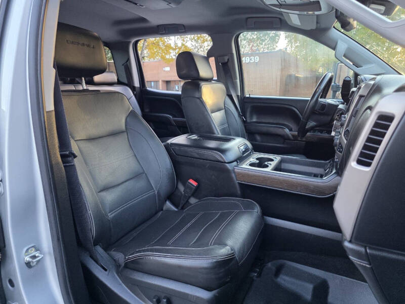 2017 GMC Sierra 3500HD Denali