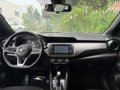 2020 Nissan Kicks S
