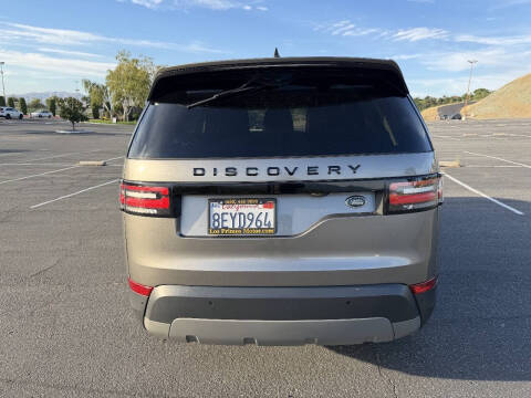 2017 Land Rover Discovery First Edition