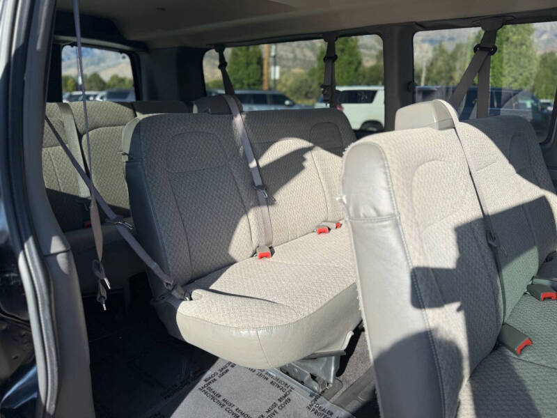 2023 Chevrolet Express LS 3500