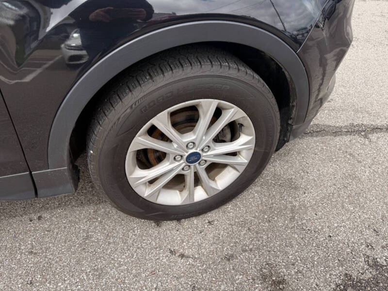 2019 Ford Escape S