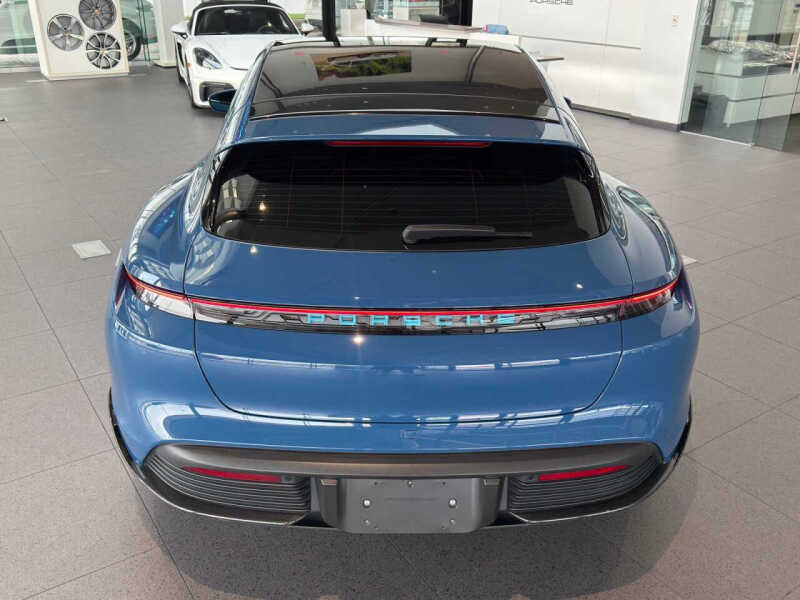 2023 Porsche Taycan GTS Sport Turismo